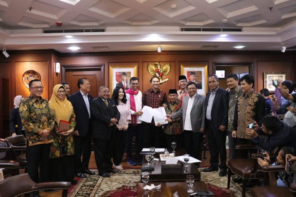 PKS dan Demokrat Resmi Ajukan Hak Angket Jiwasraya ke Pimpinan DPR